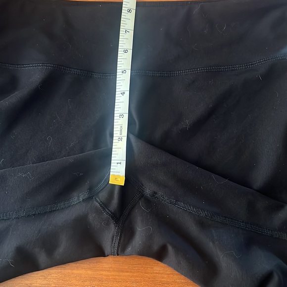 Active by old navy athletic shorts size large - Picture 9 of 9